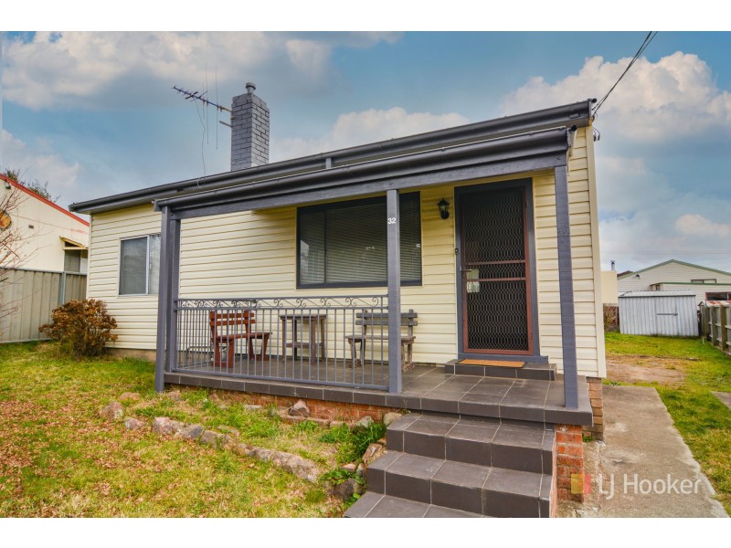 32 Inner Crescent, Lithgow NSW 2790