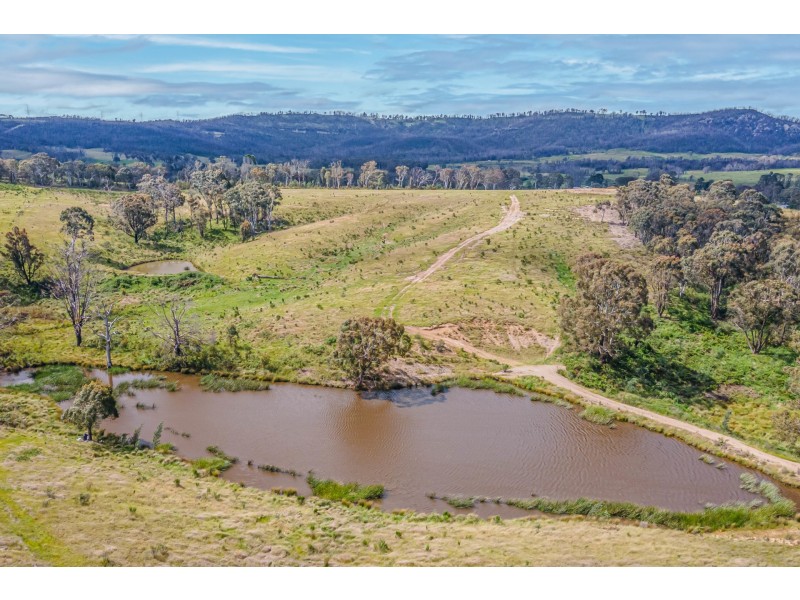 16 Camerons Road, Running Stream NSW 2850