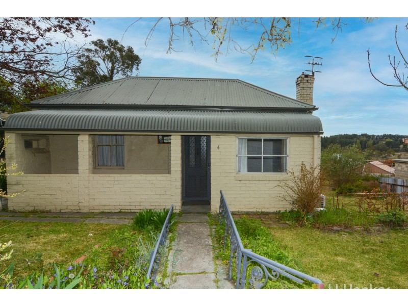 4 Laurie Street, Portland NSW 2847