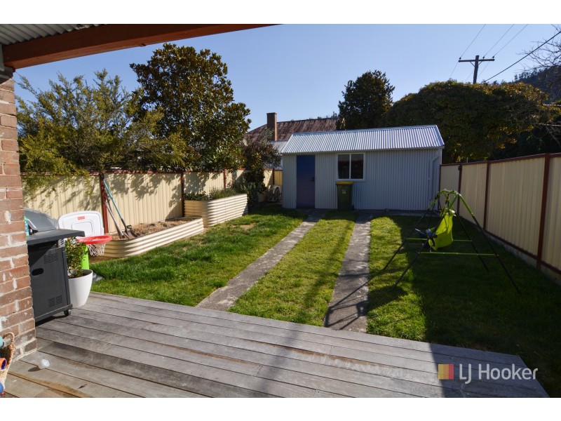 17 Atkinson Street, Lithgow NSW 2790
