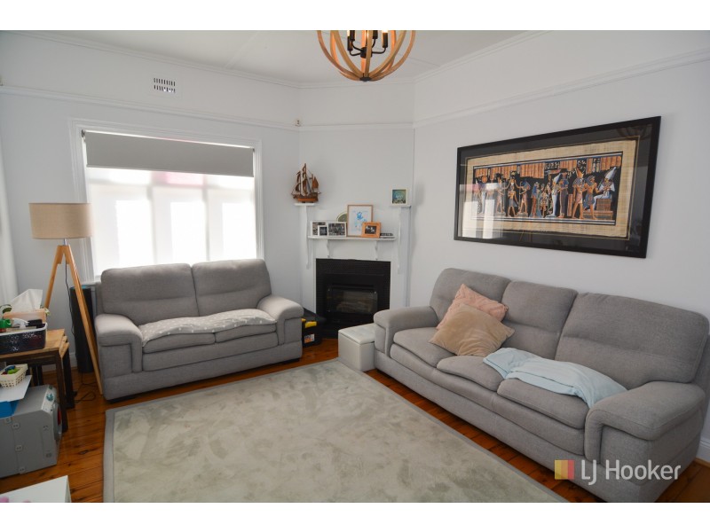 17 Atkinson Street, Lithgow NSW 2790