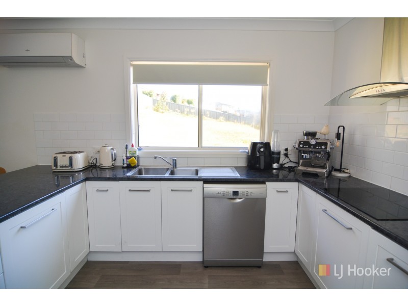 2 Kirby Avenue, Lithgow NSW 2790