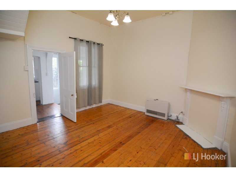 13 Waratah Street, Lithgow NSW 2790