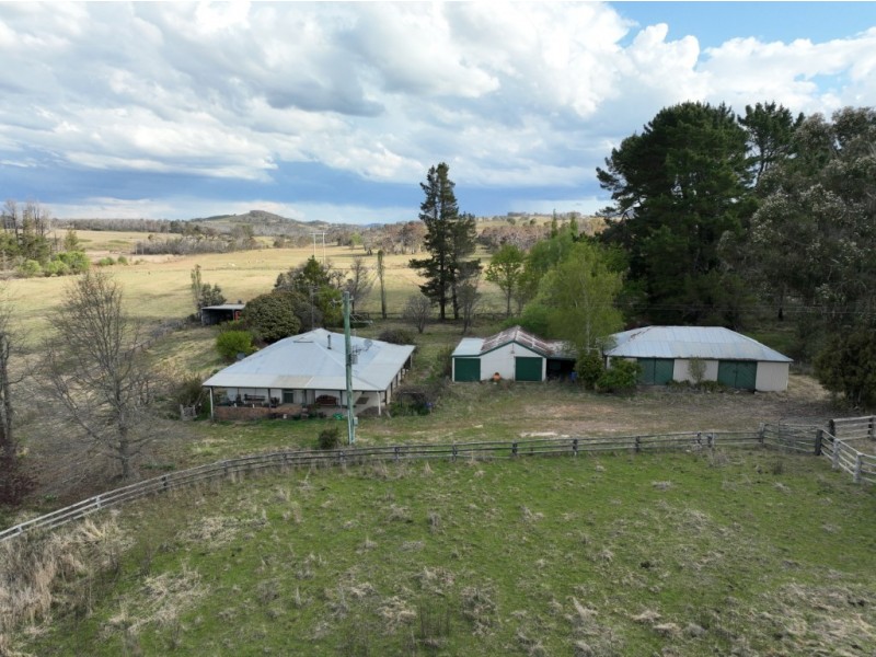 69 New Olivers Road, Running Stream NSW 2850