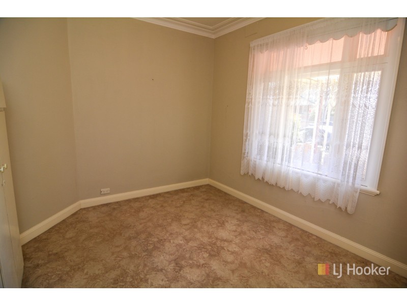 96 Calero Street, Lithgow NSW 2790