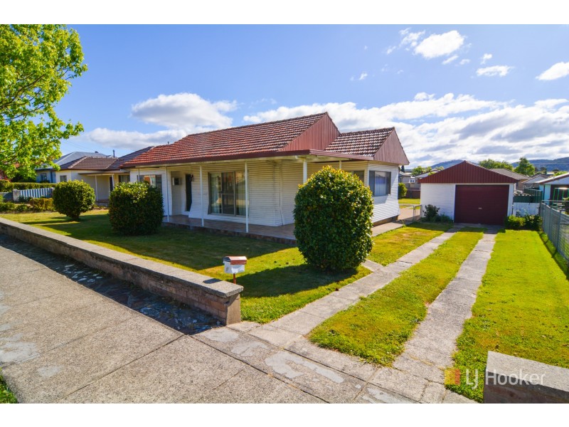 81 Martini Parade, Lithgow NSW 2790