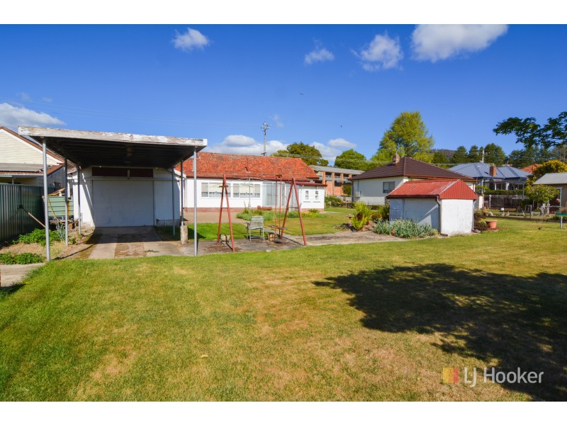 81 Martini Parade, Lithgow NSW 2790