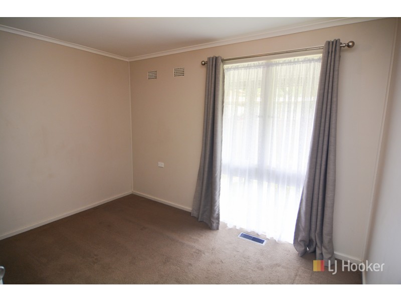 29 Maple Crescent, Lithgow NSW 2790