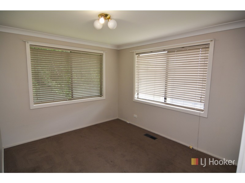 29 Maple Crescent, Lithgow NSW 2790