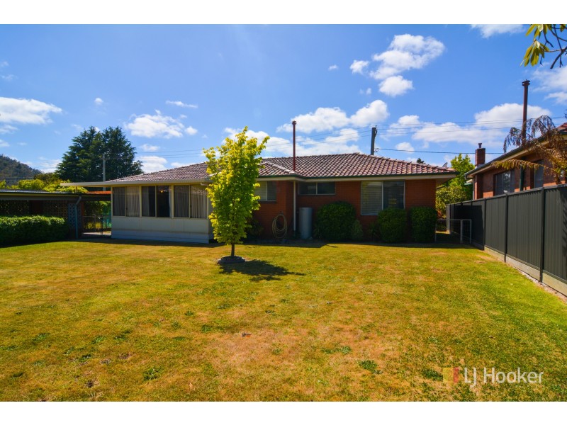 66 Enfield Avenue, Lithgow NSW 2790