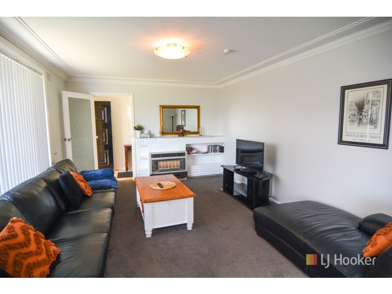 66 Enfield Avenue, Lithgow NSW 2790