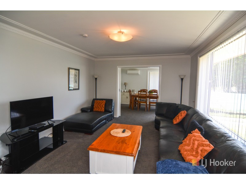 66 Enfield Avenue, Lithgow NSW 2790