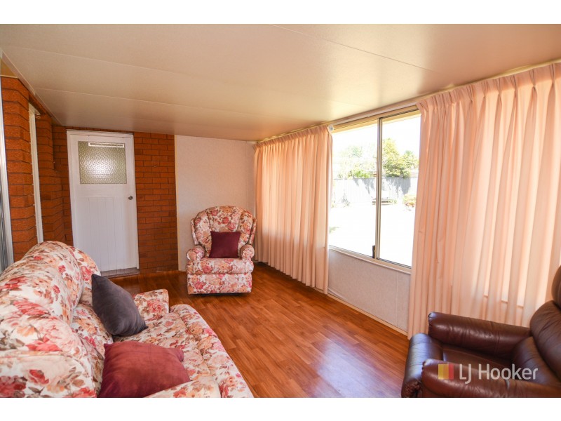66 Enfield Avenue, Lithgow NSW 2790