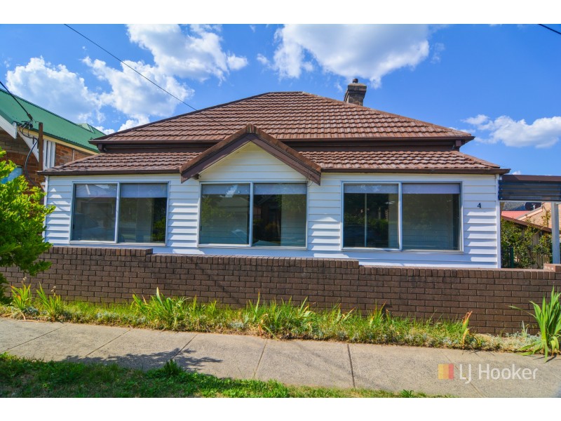 4 Read Avenue, Lithgow NSW 2790