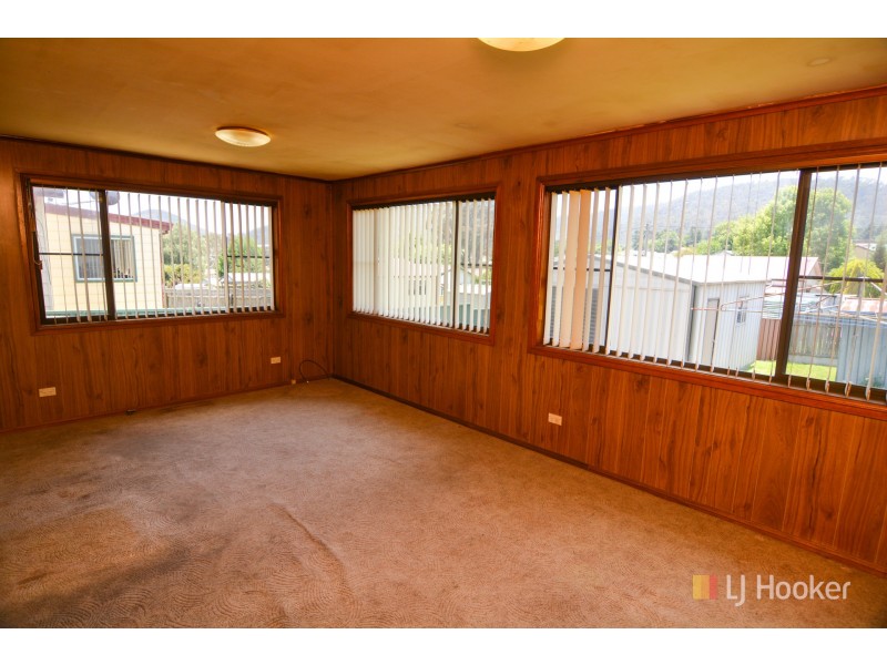 33 Tweed Road, Lithgow NSW 2790