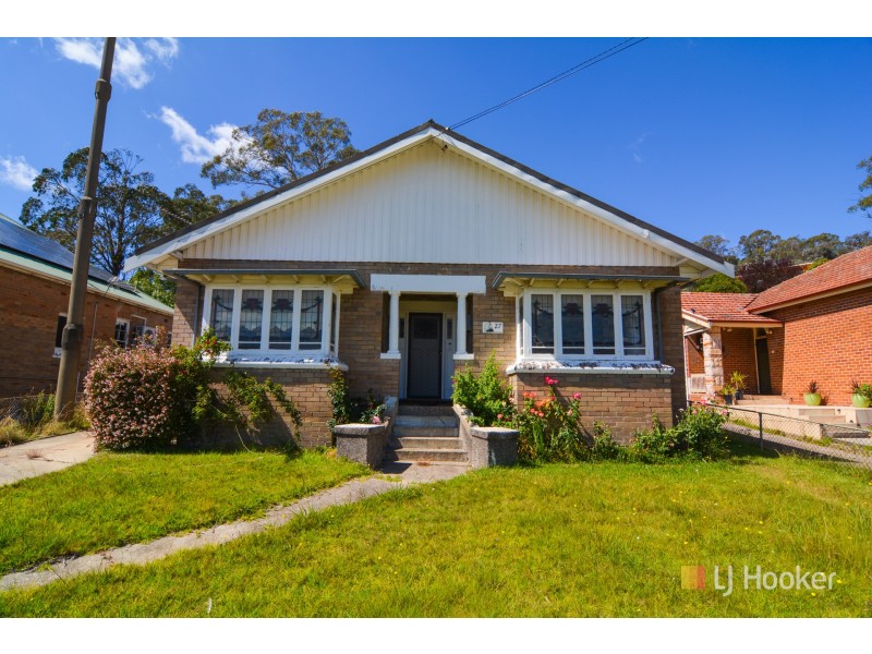 27 Wrights Road, Lithgow NSW 2790