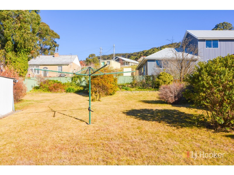 27 Wrights Road, Lithgow NSW 2790