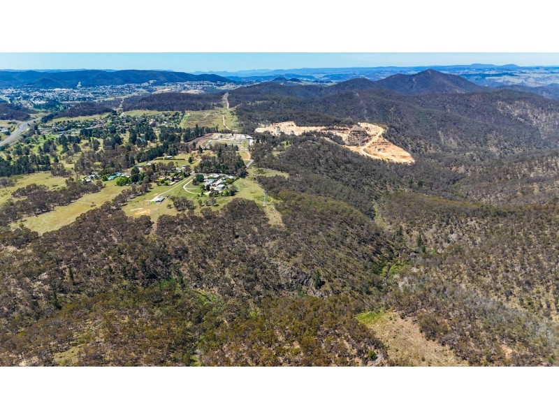 94 Oakey Forest Road, Marrangaroo NSW 2790