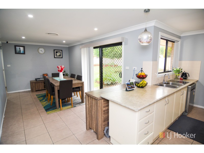 6 Acer Place, Lithgow NSW 2790