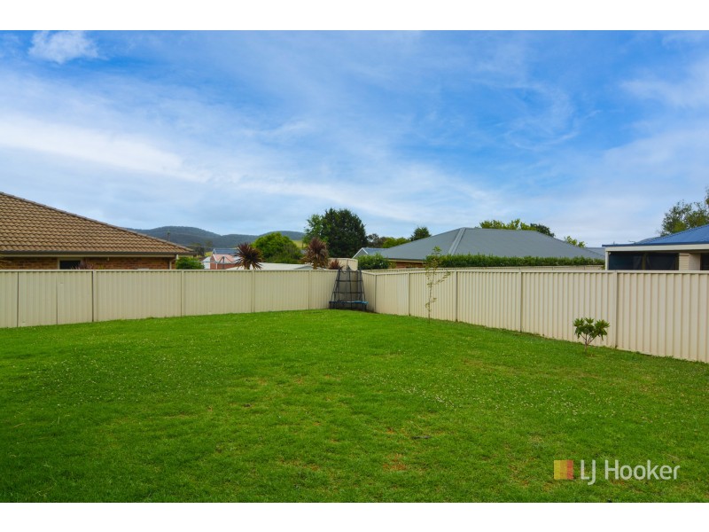 6 Acer Place, Lithgow NSW 2790