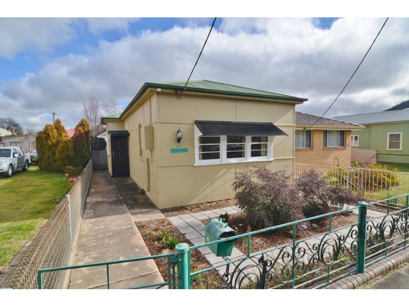 32 Calero Street, Lithgow NSW 2790