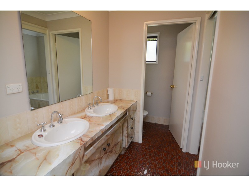 11 Redgate Street, Lithgow NSW 2790