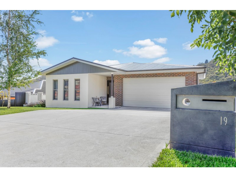 19 Hassans Wall Road, Lithgow NSW 2790