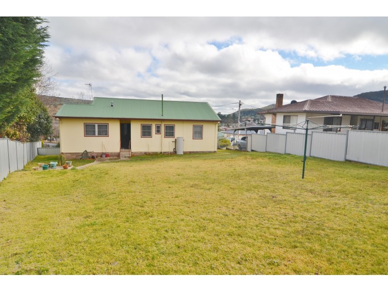14 Stewart Street, Lithgow NSW 2790