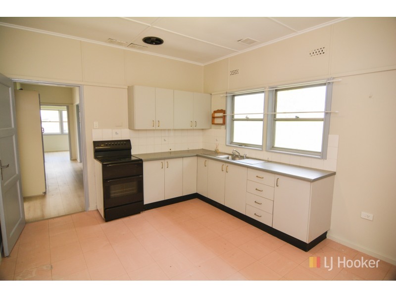 14 Stewart Street, Lithgow NSW 2790