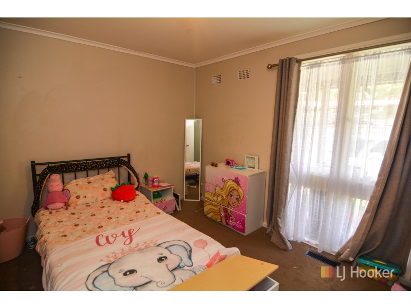 29 Maple Crescent, Lithgow NSW 2790