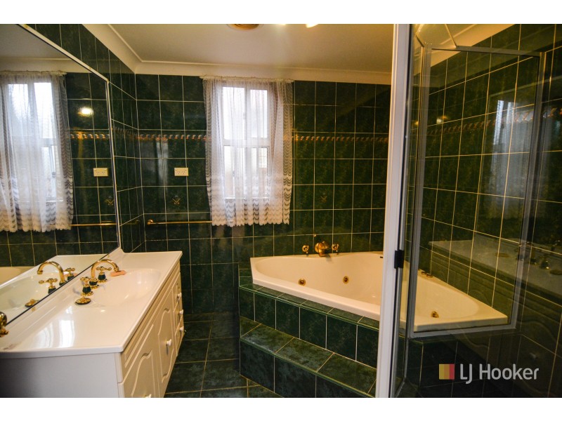 38 Laurence Street, Lithgow NSW 2790