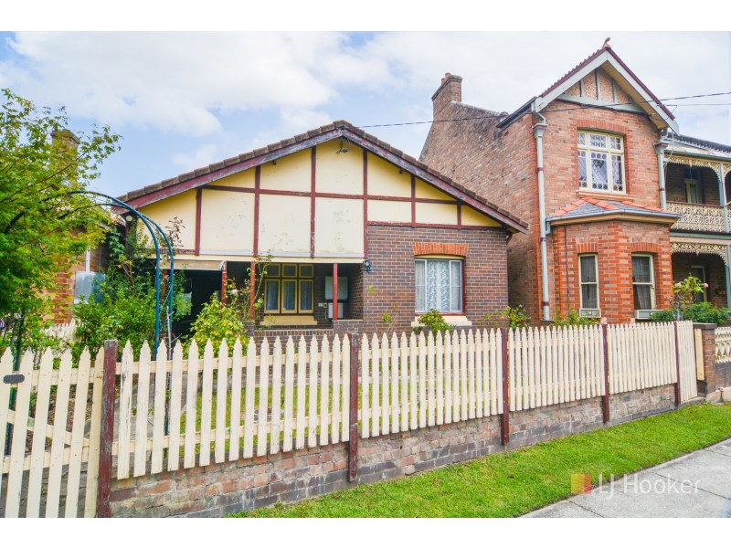 142 Hassans Walls Road, Lithgow NSW 2790