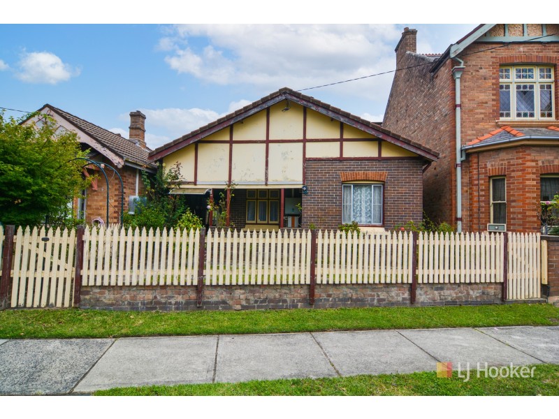142 Hassans Walls Road, Lithgow NSW 2790