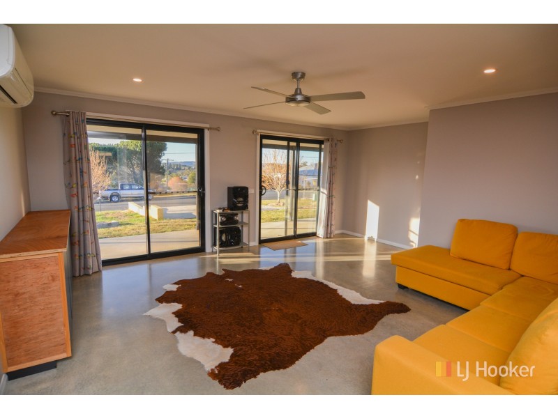 17 Bell Street, Portland NSW 2847