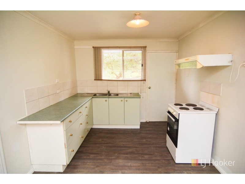2/15 Lime Street, Portland NSW 2847