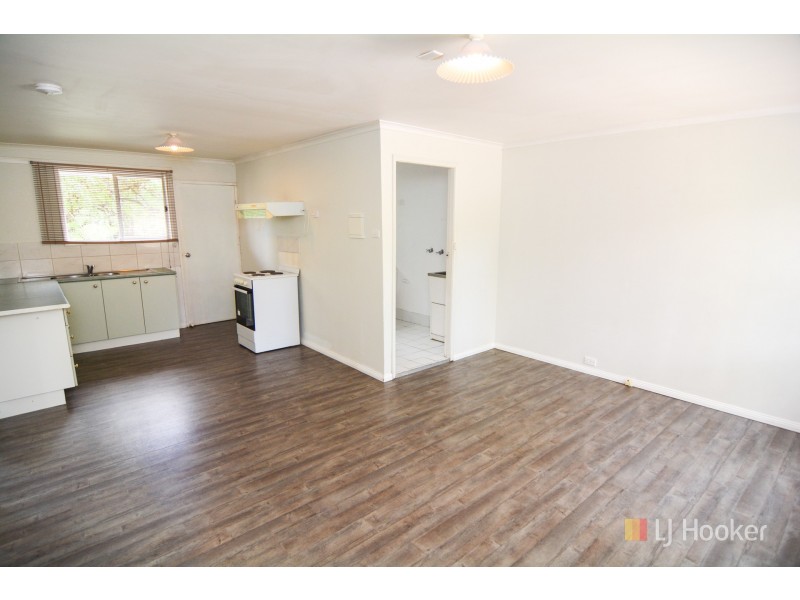 2/15 Lime Street, Portland NSW 2847