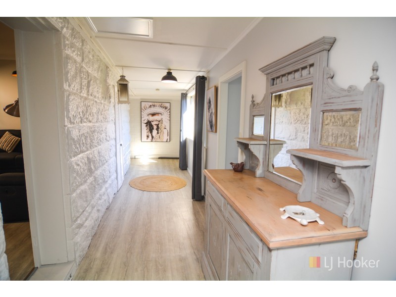 120 Hassans Walls Road, Lithgow NSW 2790
