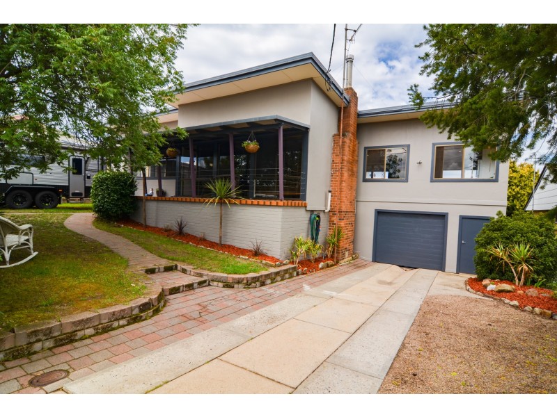 13 James Parade, Wallerawang NSW 2845