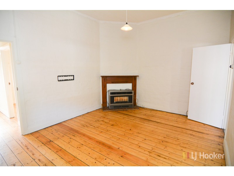 11 Bragg Street, Lithgow NSW 2790