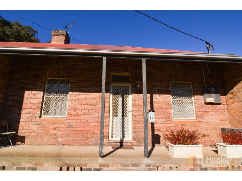 11 Bragg Street, Lithgow NSW 2790