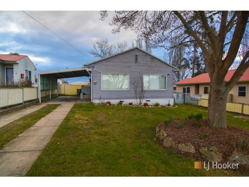 27 Hume Avenue, Wallerawang NSW 2845