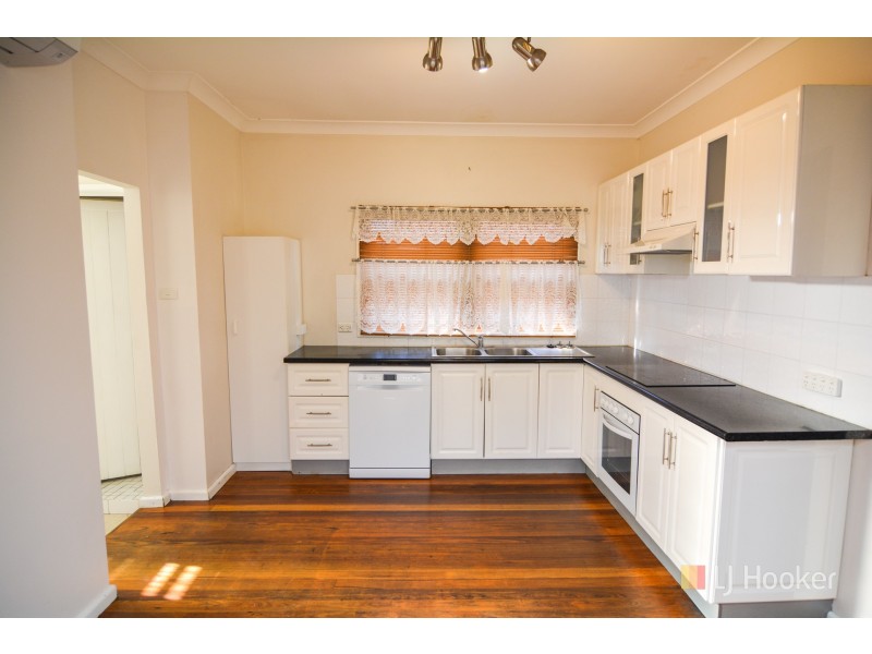 27 Hume Avenue, Wallerawang NSW 2845