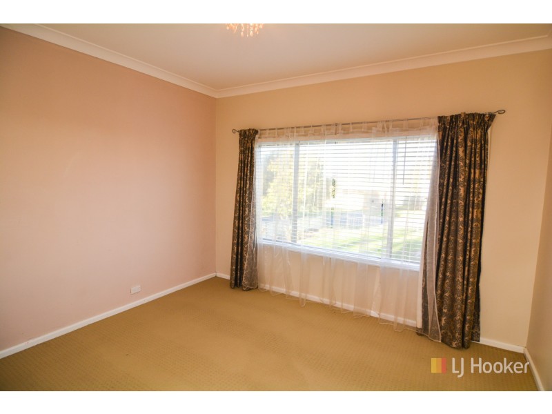 27 Hume Avenue, Wallerawang NSW 2845