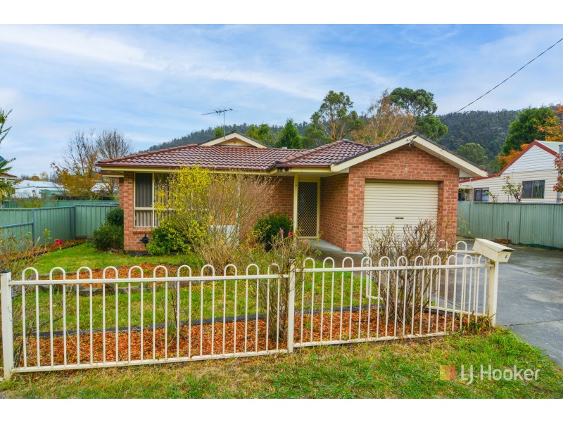 14 Crane Road, Lithgow NSW 2790