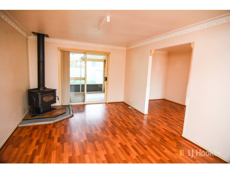 14 Crane Road, Lithgow NSW 2790