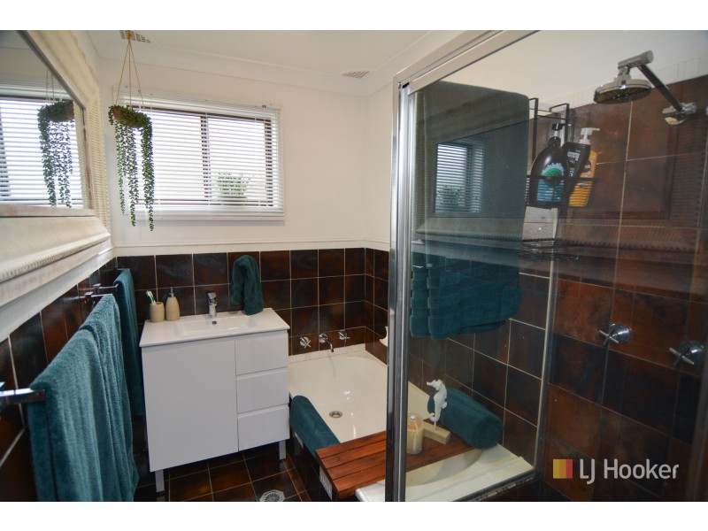 8 Walker Drive, Wallerawang NSW 2845