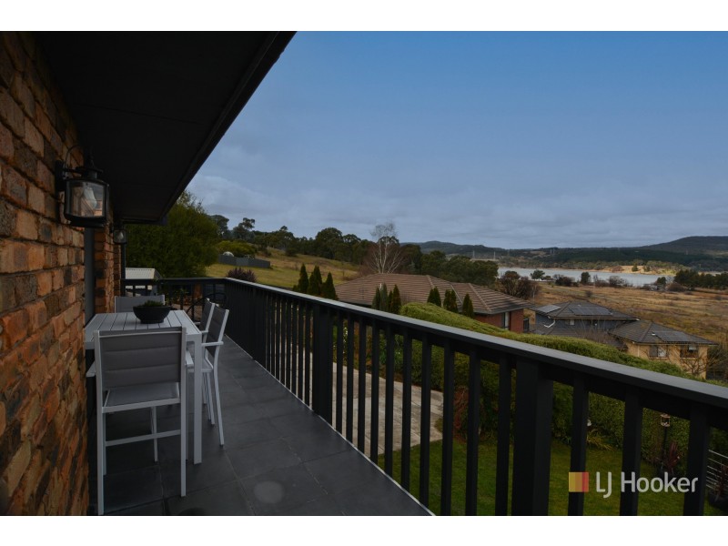 8 Walker Drive, Wallerawang NSW 2845