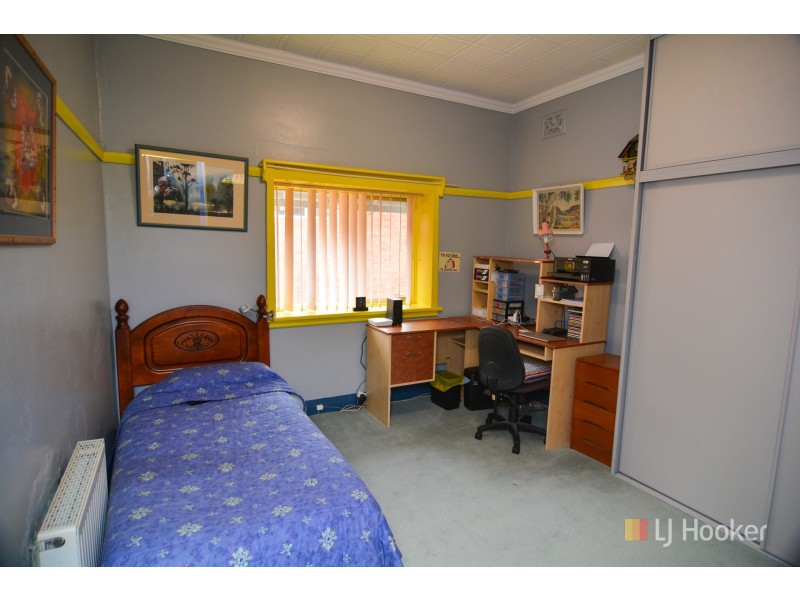 2 Hill Range Crescent, Lithgow NSW 2790