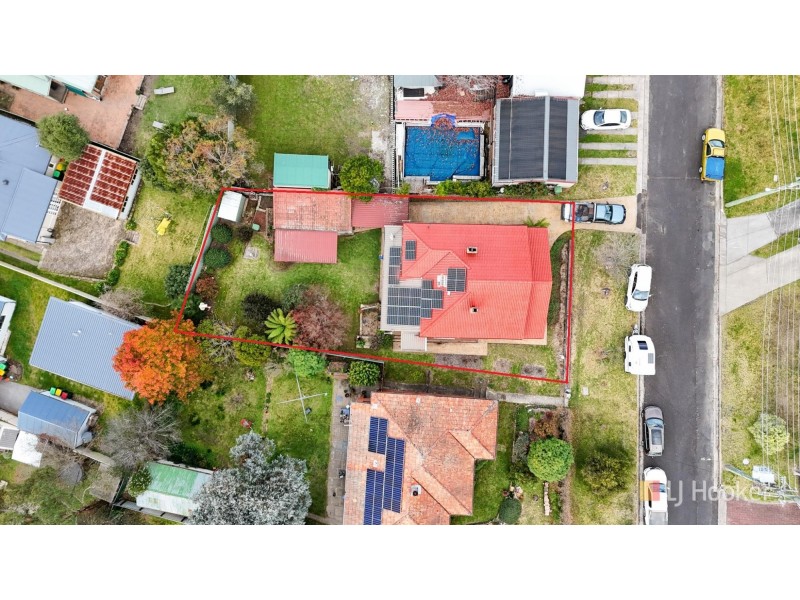 2 Hill Range Crescent, Lithgow NSW 2790