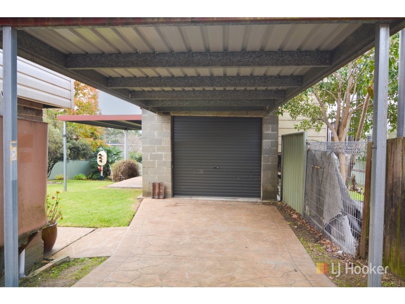 2 Hill Range Crescent, Lithgow NSW 2790